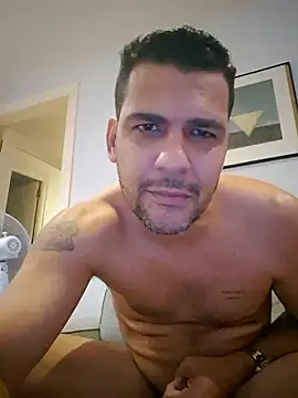 felipebcn online show from December 15, 2025, 1:06 pm