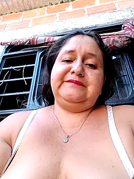 Snapshot of Dirty-Mature chatting on December 5, 2025, 2:15 pm Dirty-Mature online show from December 5, 2025, 2:15 pm