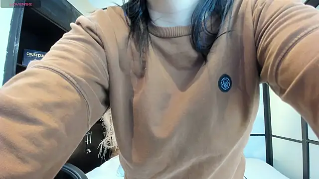 SamaraAnders  online show from January 7, 2026, 5:12 am