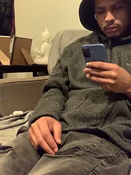 Snapshot of Insurance-03 chatting on April 6, 2026, 5:30 am Insurance-03 online show from April 6, 2026, 5:30 am