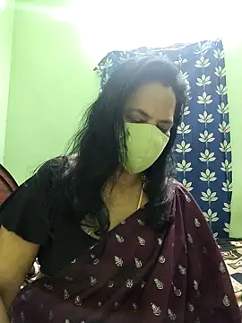 mallu-lover online show from December 3, 2025, 6:40 pm