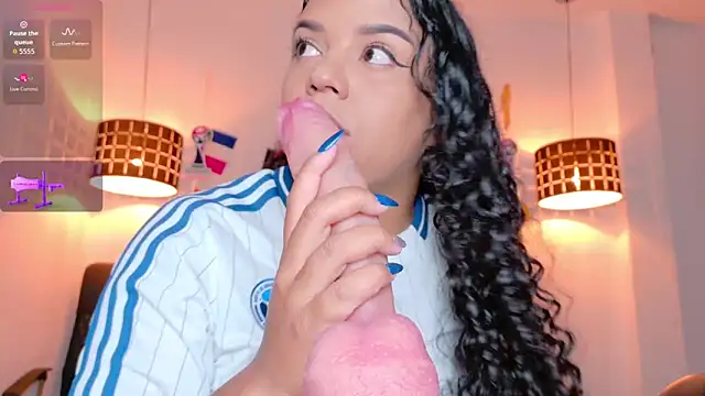 emily perezz online show from June 11, 2026, 8:17 pm