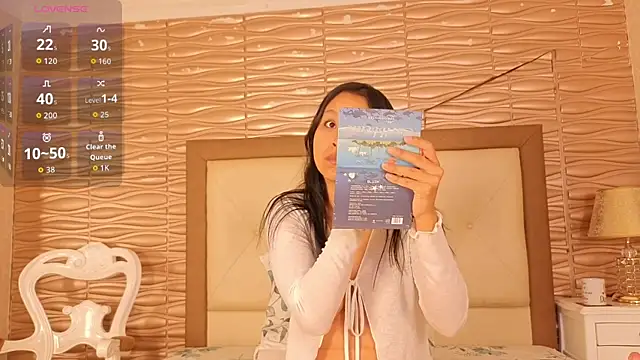 Miladiosa online show from June 14, 2026, 12:06 pm