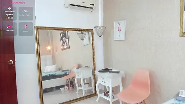 Miladiosa online show from September 15, 2025, 12:16 pm