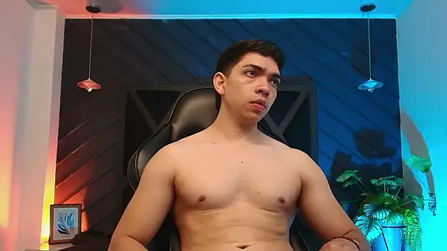 Eryonbradley online show from March 18, 2026, 12:19 pm