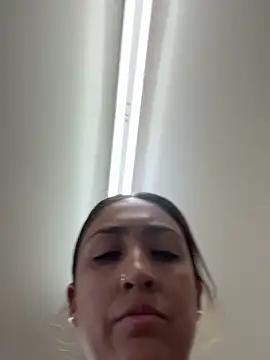 Sonnysoles online show from November 11, 2025, 8:14 pm