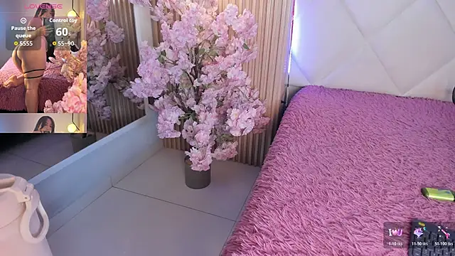 Snapshot of veronica_hill_ chatting on June 20, 2026, 3:11 am veronica hill online show from June 20, 2026, 3:11 am