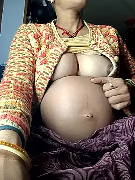 Snapshot of Sonam_pandeyji chatting on January 11, 2026, 12:01 pm Sonam pandeyji online show from January 11, 2026, 12:01 pm