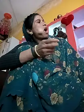 Snapshot of Sonam_pandeyji chatting on December 16, 2025, 2:10 pm Sonam pandeyji online show from December 16, 2025, 2:10 pm