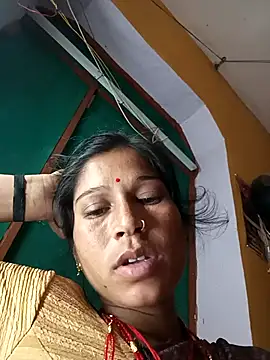 Snapshot of Sonam_pandeyji chatting on November 1, 2025, 2:11 pm Sonam pandeyji online show from November 1, 2025, 2:11 pm