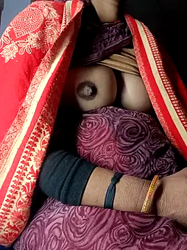 Snapshot of Sonam_pandeyji chatting on December 17, 2025, 11:54 pm Sonam pandeyji online show from December 17, 2025, 11:54 pm