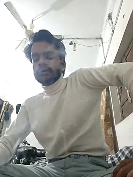 Snapshot of yashuuuu021 chatting on November 5, 2025, 8:01 pm yashuuuu021 online show from November 5, 2025, 8:01 pm