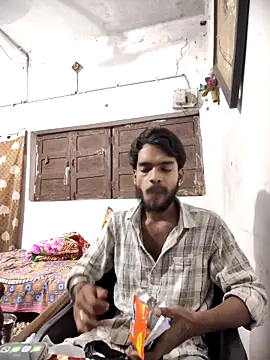 Snapshot of yashuuuu021 chatting on October 4, 2025, 5:58 pm yashuuuu021 online show from October 4, 2025, 5:58 pm