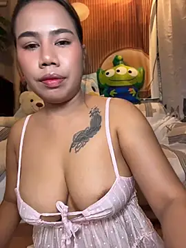 Snapshot of Kath_C chatting on June 10, 2026, 6:03 am Kath C online show from June 10, 2026, 6:03 am
