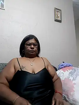 Snapshot of mileesha chatting on June 12, 2026, 6:49 pm mileesha online show from June 12, 2026, 6:49 pm