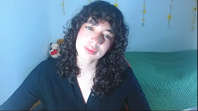 sajecrismaa online show from April 30, 2026, 5:09 pm