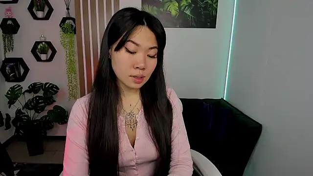 LunaPurrr online show from January 17, 2026, 11:08 pm