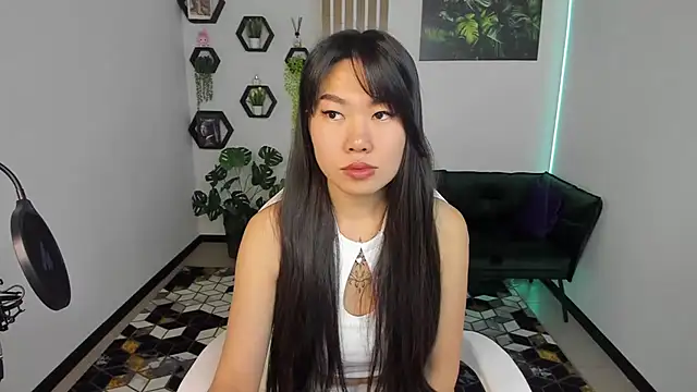 LunaPurrr online show from October 14, 2025, 11:14 pm