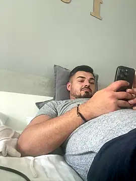 imooLoov online show from October 15, 2025, 11:40 am