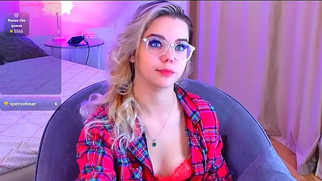 PrincessSlay online show from September 25, 2025, 5:24 am