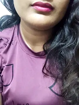 Cute pinkii online show from February 2, 2026, 7:46 pm