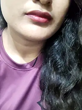 Cute pinkii online show from November 26, 2025, 8:09 pm