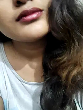 Cute pinkii online show from November 6, 2025, 8:02 pm