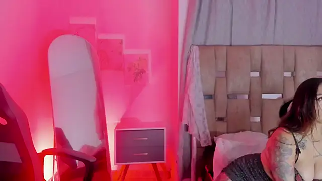 JulianaCarter online show from October 10, 2025, 8:09 pm