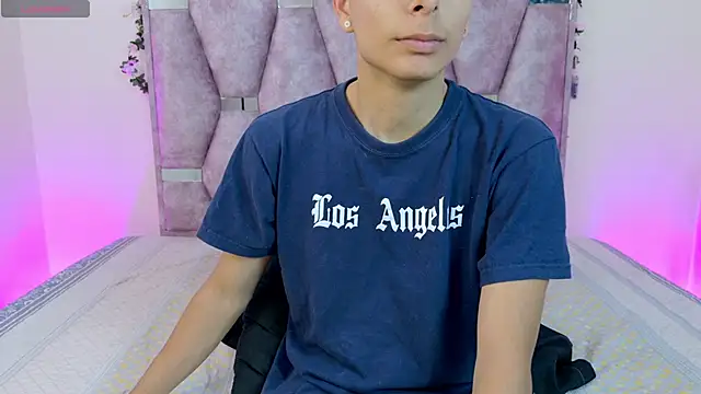 lana and liam  online show from October 30, 2025, 10:35 am