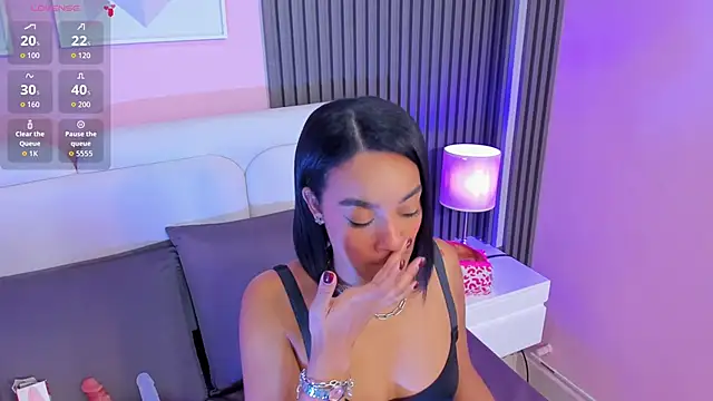 Clawdeen  wolf online show from March 1, 2026, 3:50 am