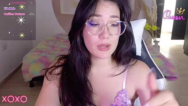 Eliih 01 online show from July 22, 2026, 6:54 pm