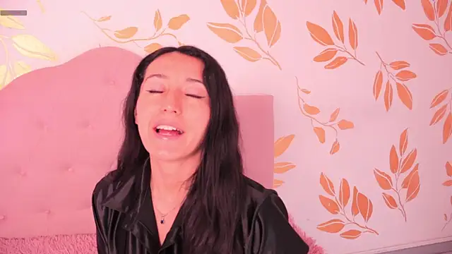 Snapshot of Ginevra_esposito chatting on March 12, 2026, 12:53 pm Ginevra esposito online show from March 12, 2026, 12:53 pm