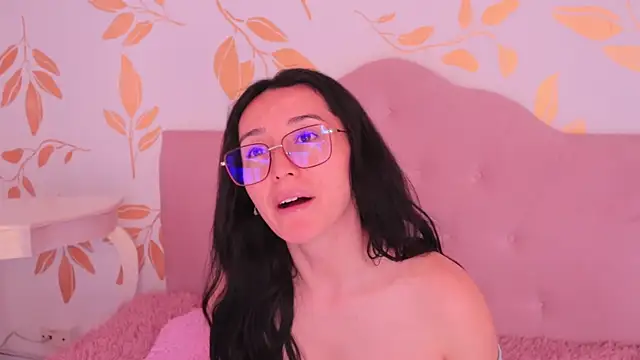 Snapshot of Ginevra_esposito chatting on February 14, 2026, 12:38 pm Ginevra esposito online show from February 14, 2026, 12:38 pm