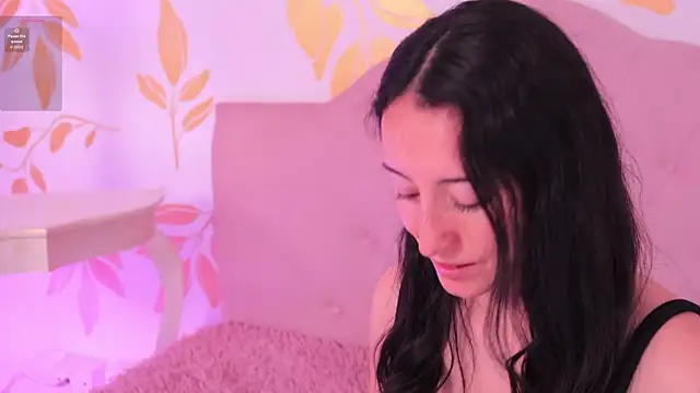 Snapshot of Ginevra_esposito chatting on February 17, 2026, 12:46 pm Ginevra esposito online show from February 17, 2026, 12:46 pm