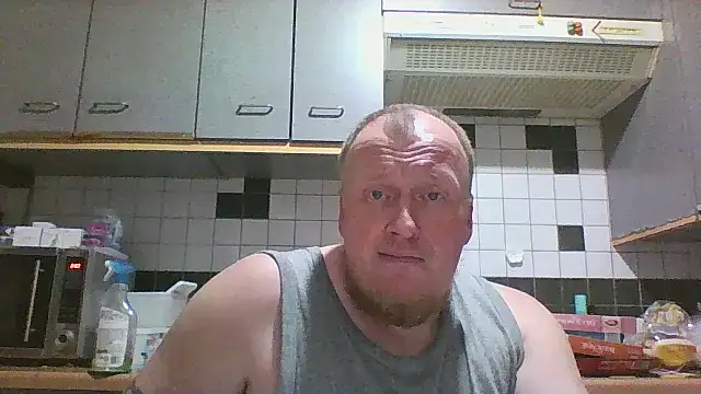 Snapshot of Redraket3600genk chatting on November 11, 2025, 10:04 pm Redraket3600genk online show from November 11, 2025, 10:04 pm