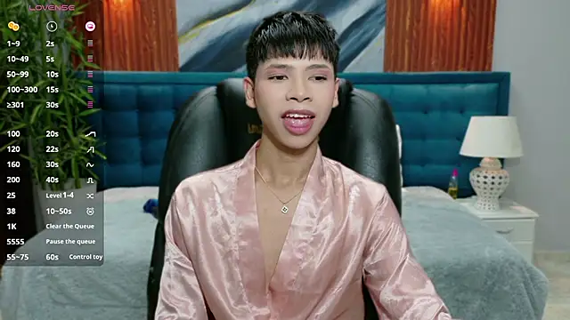 dilan 911 online show from November 12, 2025, 6:12 pm