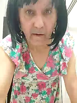 Emily de Carla online show from November 27, 2025, 3:45 pm