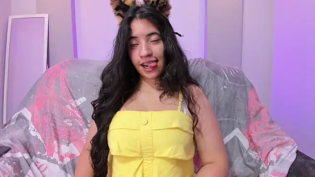 Nicol Chang online show from November 29, 2025, 8:09 pm