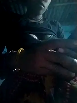 Hot-qwer online show from March 16, 2026, 8:44 pm