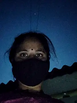 Hot-ilaiy online show from October 5, 2025, 12:12 am