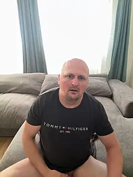 Attila120 online show from November 9, 2025, 8:29 am