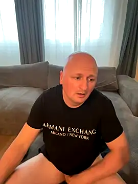 Attila120 online show from November 3, 2025, 7:46 am