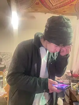 XanderOzzz online show from February 16, 2026, 1:37 am