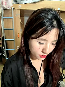 ououlovelove online show from November 14, 2025, 11:58 am