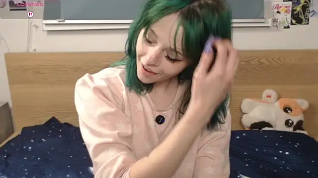 triplebakaaa online show from October 17, 2025, 6:43 pm