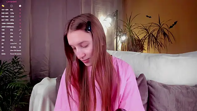 NanaMertins online show from November 1, 2025, 1:12 am