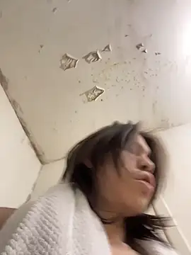 heytherepeoples717 online show from November 9, 2025, 12:53 pm