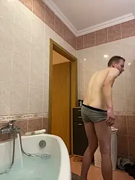 Skinny0150 online show from February 11, 2026, 9:36 pm