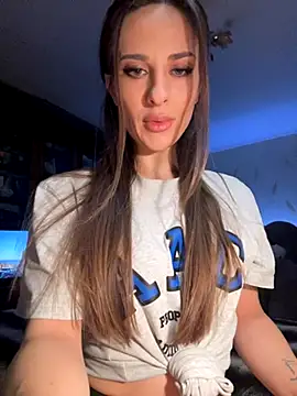 Snapshot of _shadylady_ chatting on November 23, 2025, 8:41 pm shadylady online show from November 23, 2025, 8:41 pm