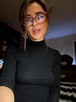 Snapshot of _shadylady_ chatting on November 2, 2025, 8:25 pm shadylady online show from November 2, 2025, 8:25 pm